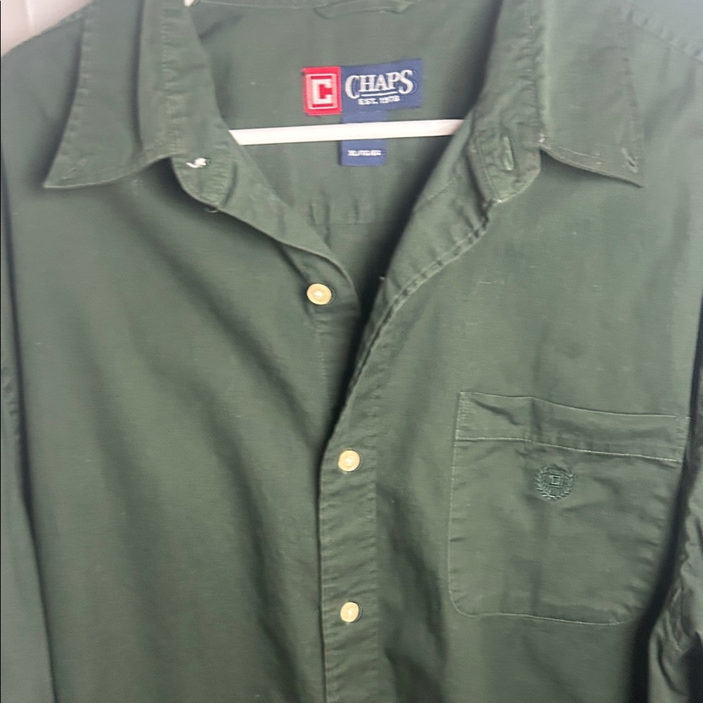 Chaps Men's Forest Green Button-Down Casual Shirt